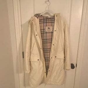Burberry Women’s Fur Hood Winter Jacket size L